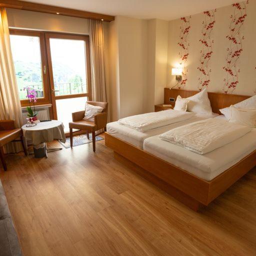 Hotel Zehnthof Ürzig Екстериор снимка