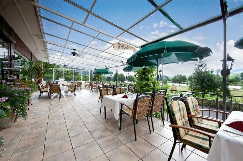 Hotel Zehnthof Ürzig Екстериор снимка