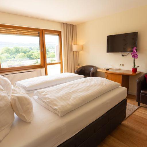Hotel Zehnthof Ürzig Екстериор снимка