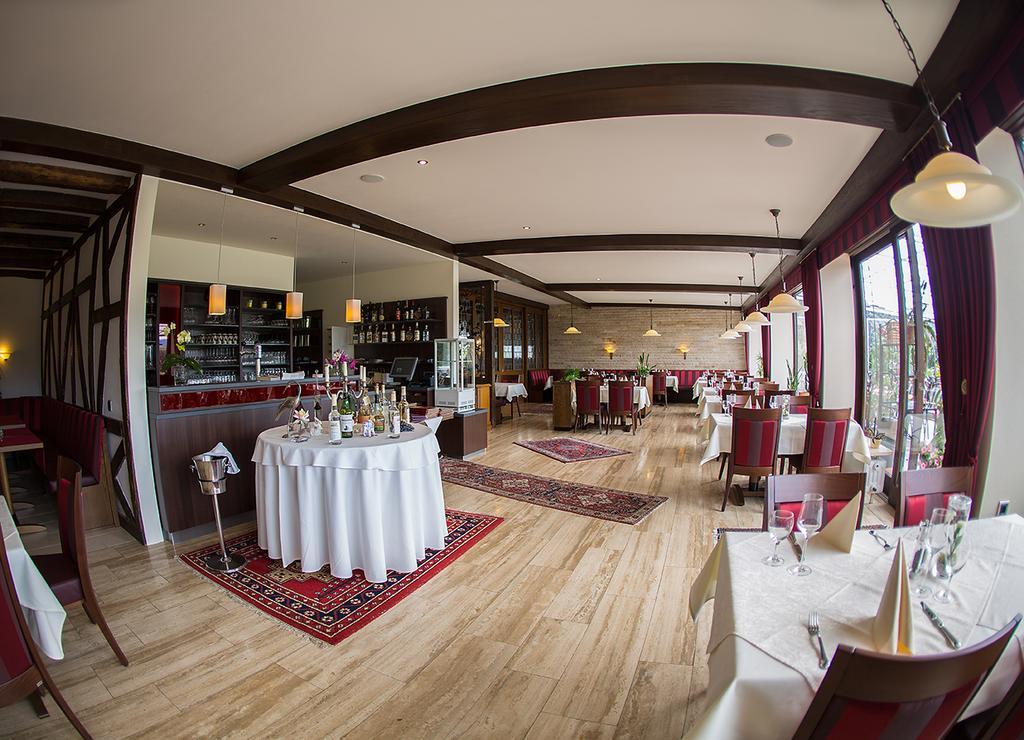 Hotel Zehnthof Ürzig Екстериор снимка